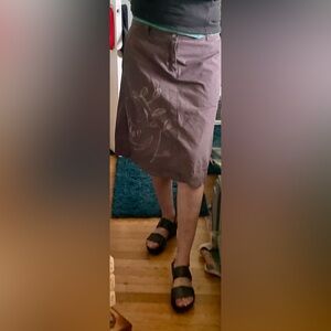 Patagonia Women's Skirt Gray Knee Length Pockets Zip Snap Buttons Size 10